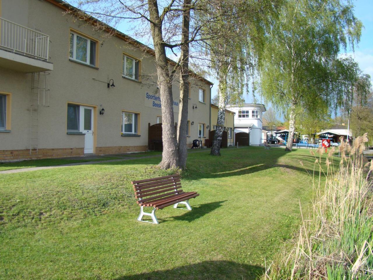 Boootshaus - Am Spreeufer Hotel Beeskow Kültér fotó